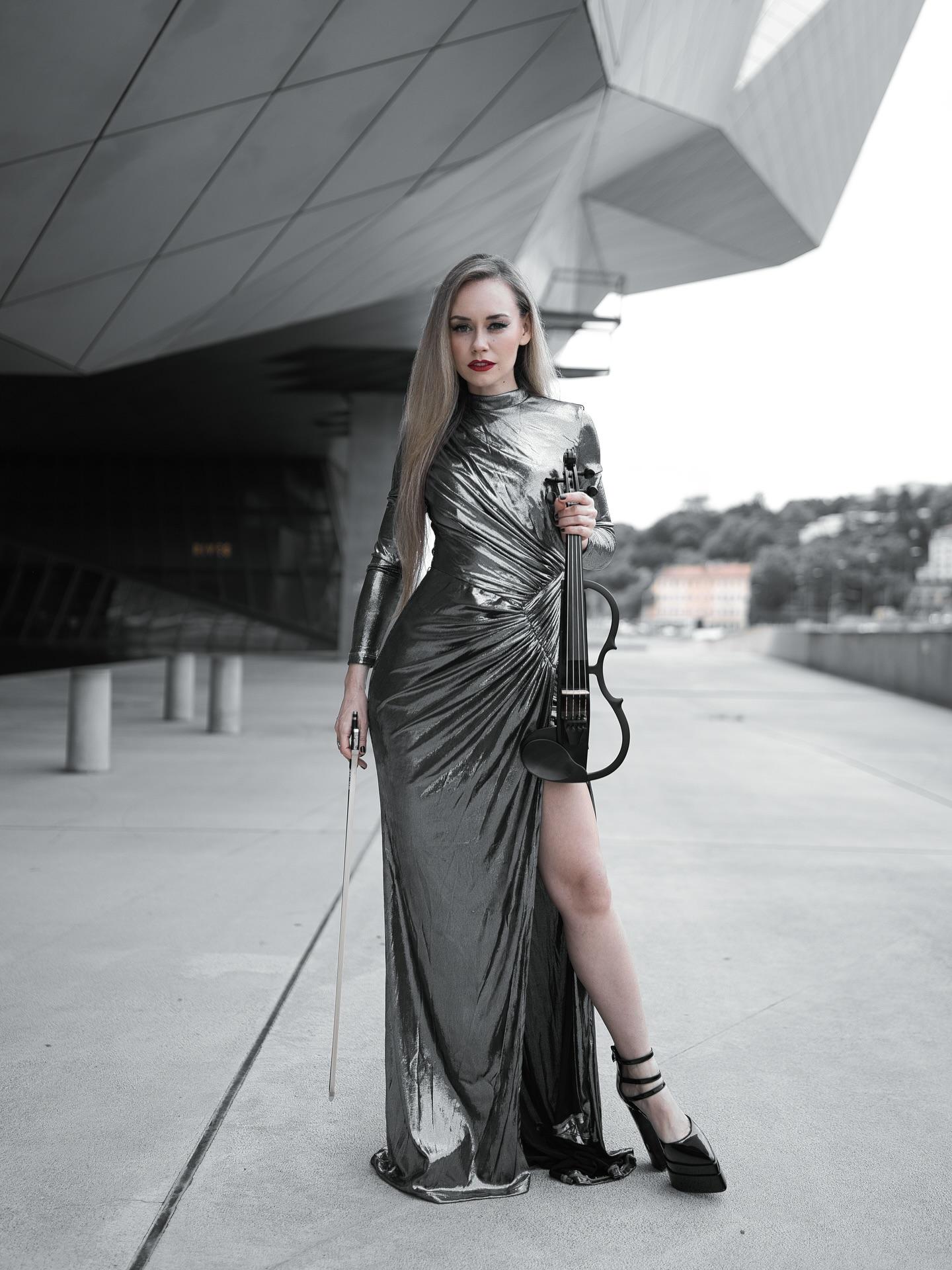 asturiagirls@gmail.com